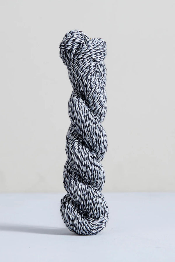 Urth Yarns Spiral Grain Light Worsted