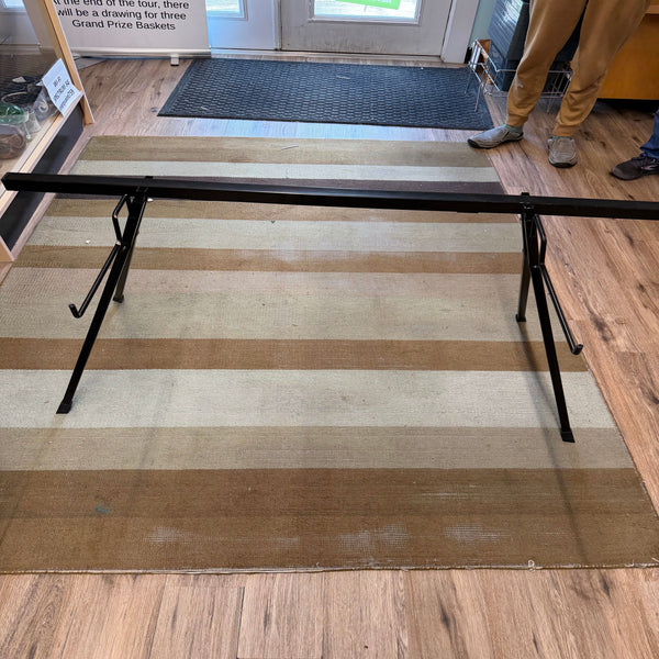 Machine Knitting Stand